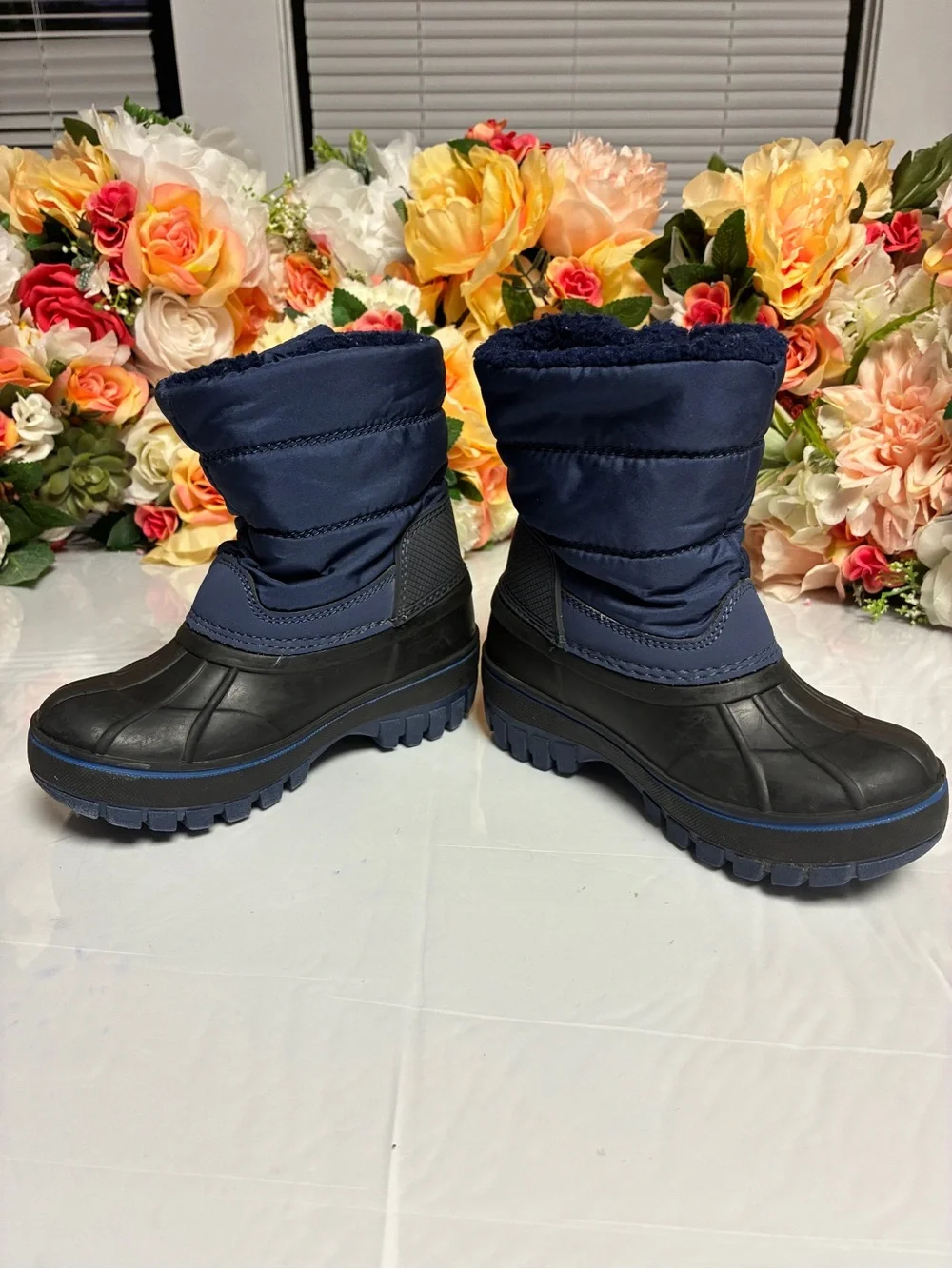 Lands’ End Youth 3M Thinsulate Water Resistant Snow Boots Navy Black Size 8M
